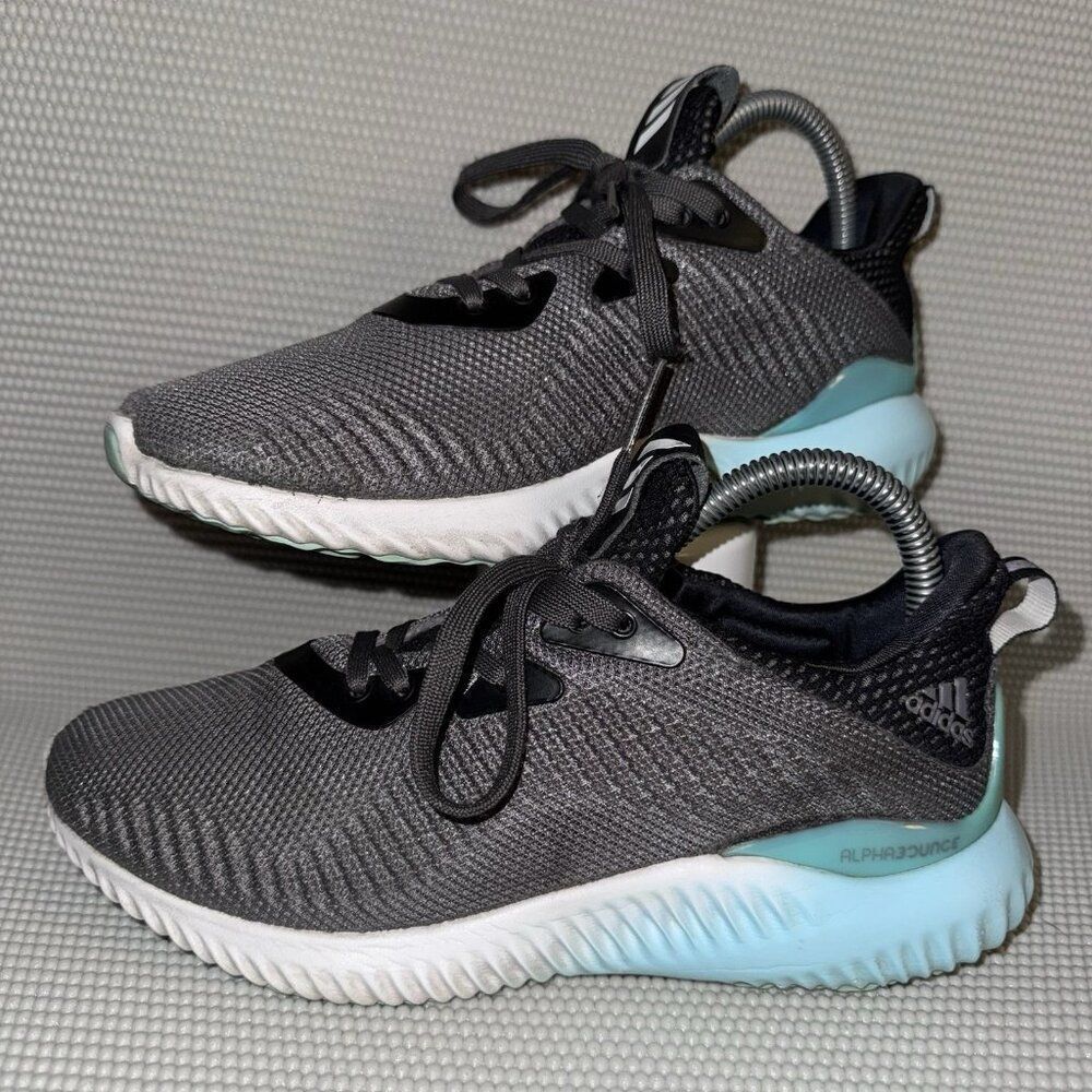Adidas Alphabounce Gray Mesh Blue Sole Athletic Casual Sneakers Women’s Size 6